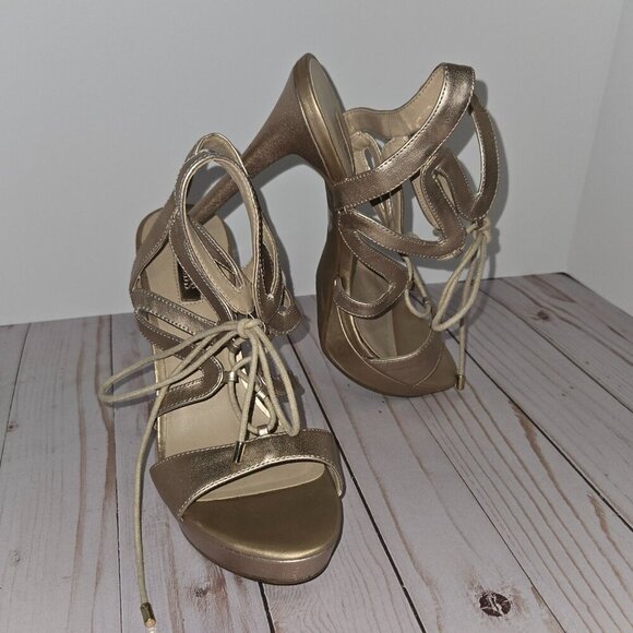 Guess Aurela2 lace up heels in Gold size 7.5 - Picture 6 of 10